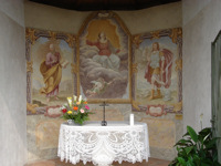 Cappella di S. Marco - Affreschi del XVIII secolo raffiguranti la Vergine Assunta, S. Marco e S. Defendente